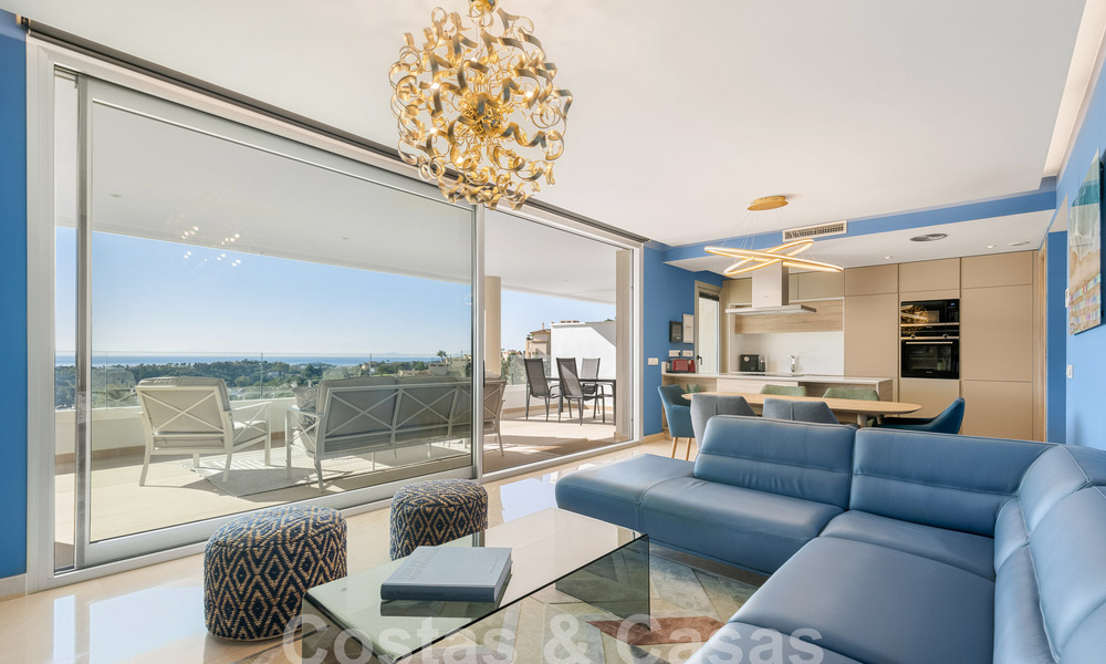 Appartement à vendre prêt à emménager avec vue sur la vallée et la mer dans le quartier exclusif de Marbella - Benahavis 55036
