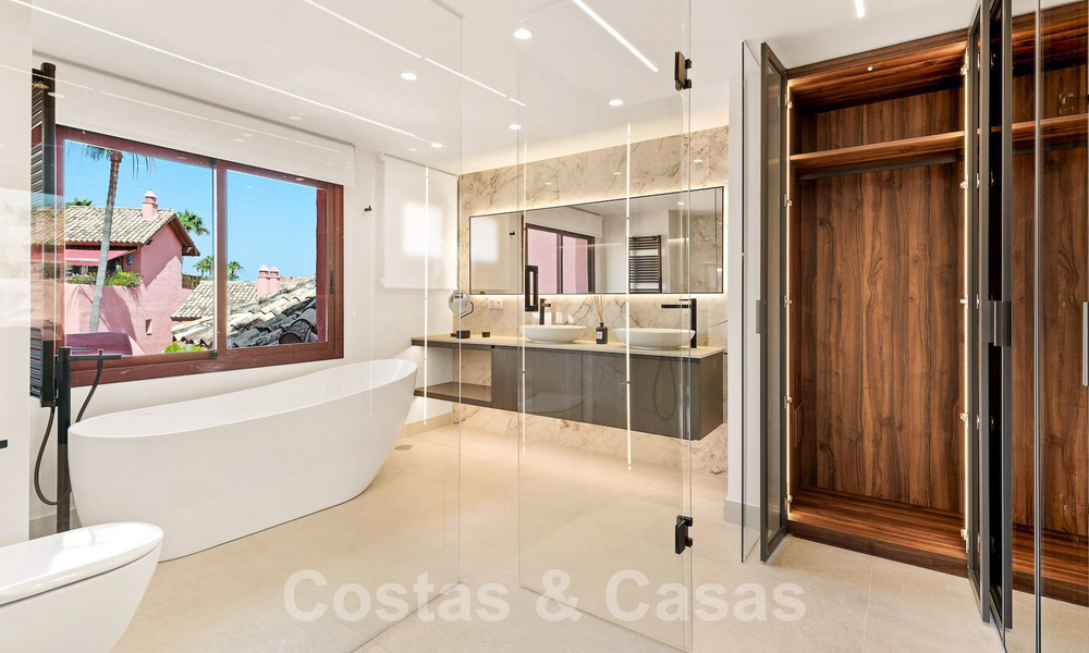 Penthouse de luxe à vendre situé au bord de mer du Nouveau Mille d'Or, Marbella - Estepona 55101