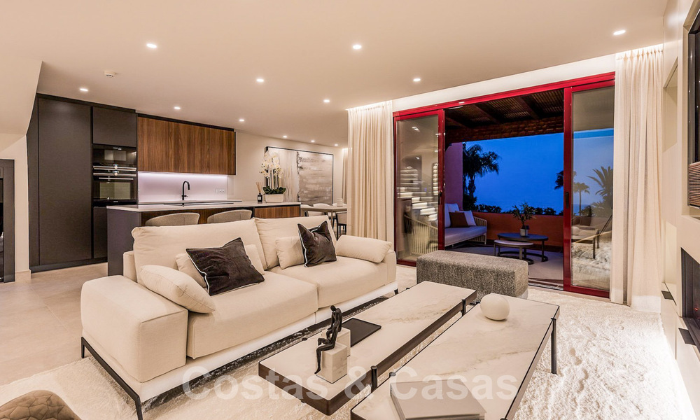 Penthouse de luxe à vendre situé au bord de mer du Nouveau Mille d'Or, Marbella - Estepona 55109