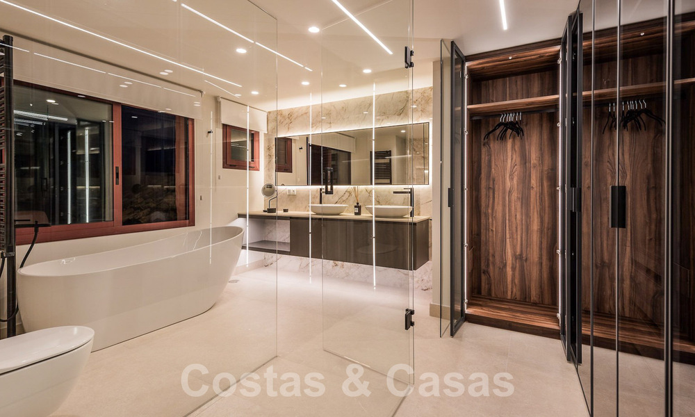 Penthouse de luxe à vendre situé au bord de mer du Nouveau Mille d'Or, Marbella - Estepona 55111