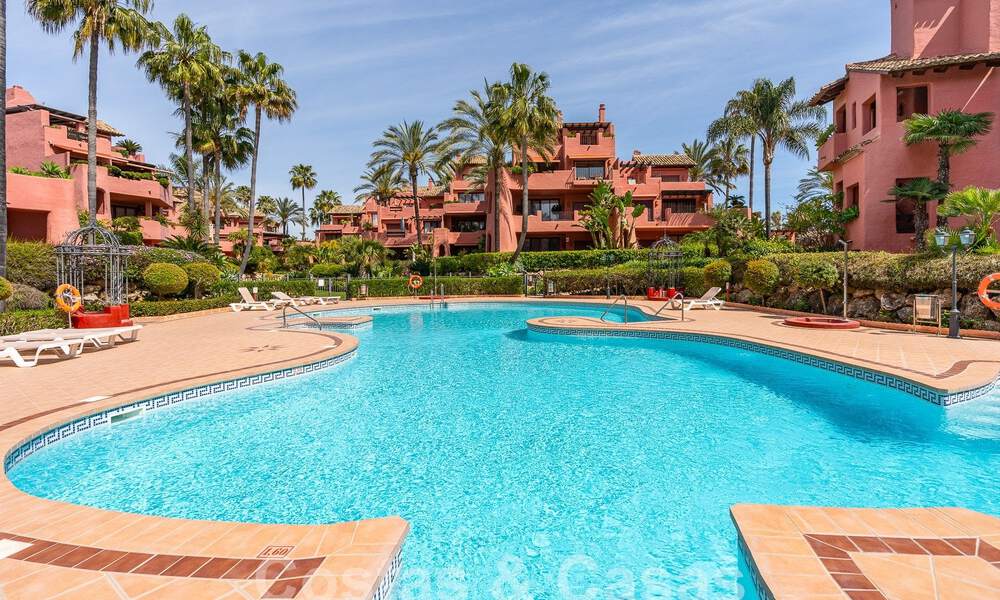 Appartement de luxe avec jardin à vendre dans un complexe balnéaire sur le nouveau Golden Mile entre Marbella et Estepona 55306