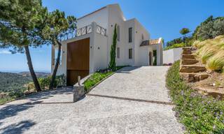 Villa de luxe indépendante de style andalou à vendre dans un environnement naturel à Marbella - Benahavis 55226 