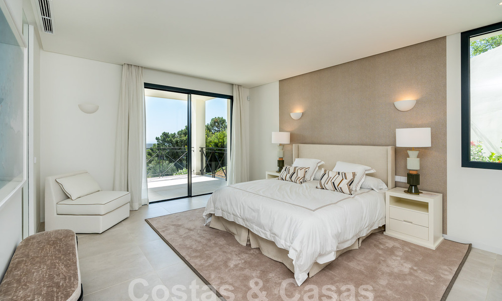 Villa de luxe indépendante de style andalou à vendre dans un environnement naturel à Marbella - Benahavis 55232