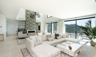 Villa de luxe indépendante de style andalou à vendre dans un environnement naturel à Marbella - Benahavis 55237 