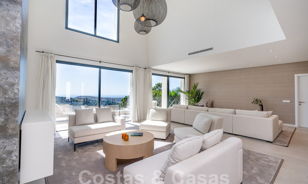 Villa de luxe indépendante de style andalou à vendre dans un environnement naturel à Marbella - Benahavis 55240