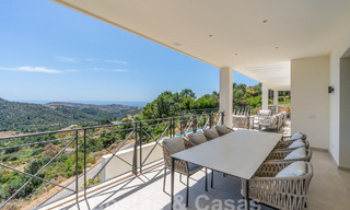 Villa de luxe indépendante de style andalou à vendre dans un environnement naturel à Marbella - Benahavis 55273 