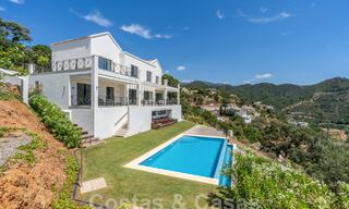 Villa de luxe indépendante de style andalou à vendre dans un environnement naturel à Marbella - Benahavis 55278 