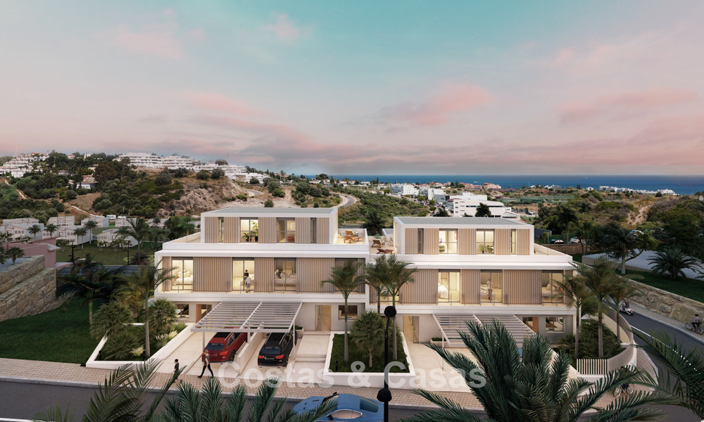 Nouveau projet de 10 maisons de charme à vendre avec une vue imprenable sur le golf et la mer et une piscine privée à l'ouest du centre-ville d'Estepona. 56281