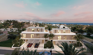 Nouveau projet de 10 maisons de charme à vendre avec une vue imprenable sur le golf et la mer et une piscine privée à l'ouest du centre-ville d'Estepona. 56281 