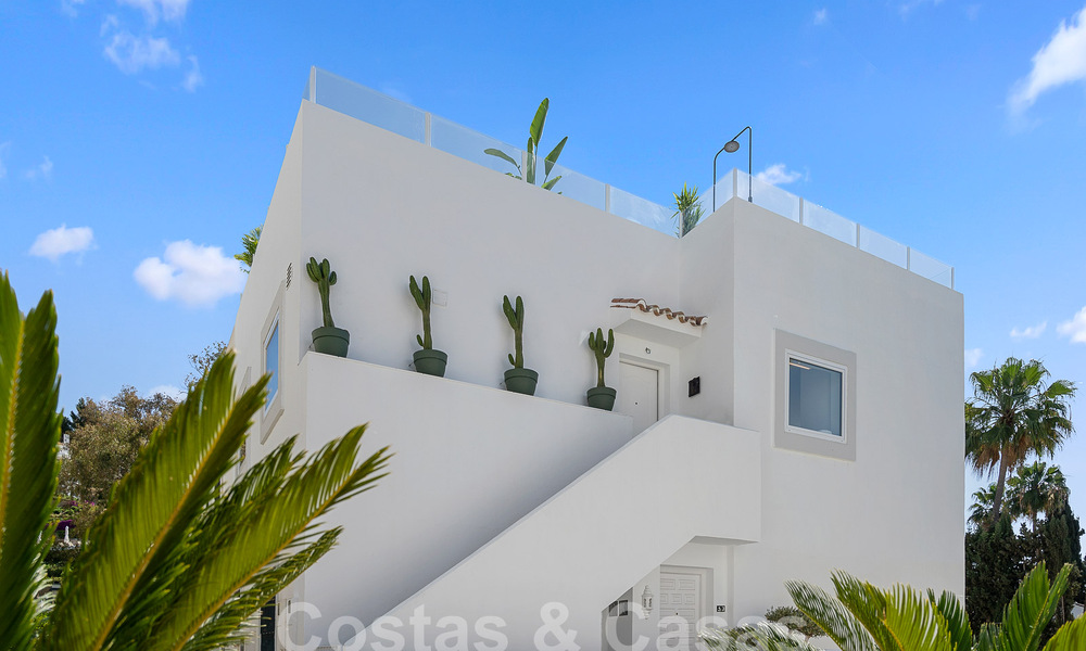 Penthouse moderne rénové à vendre dans la vallée du golf de Nueva Andalucia, Marbella 56698