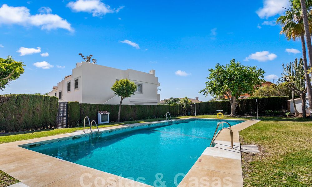 Penthouse moderne rénové à vendre dans la vallée du golf de Nueva Andalucia, Marbella 56700