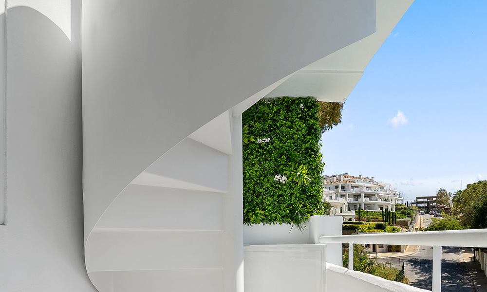 Penthouse moderne rénové à vendre dans la vallée du golf de Nueva Andalucia, Marbella 56708