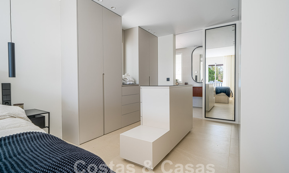 Appartement de luxe à vendre, prêt à être emménagé, avec terrasse et vue sur la mer à Marbella - Benahavis 57282