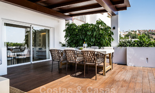 Appartement de luxe à vendre, prêt à être emménagé, avec terrasse et vue sur la mer à Marbella - Benahavis 57285 