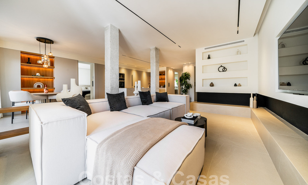 Appartement de luxe à vendre, prêt à être emménagé, avec terrasse et vue sur la mer à Marbella - Benahavis 57296