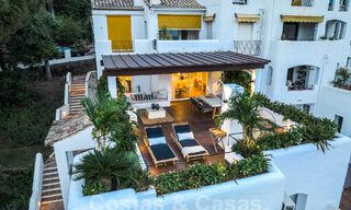 Appartement de luxe à vendre, prêt à être emménagé, avec terrasse et vue sur la mer à Marbella - Benahavis 57313 