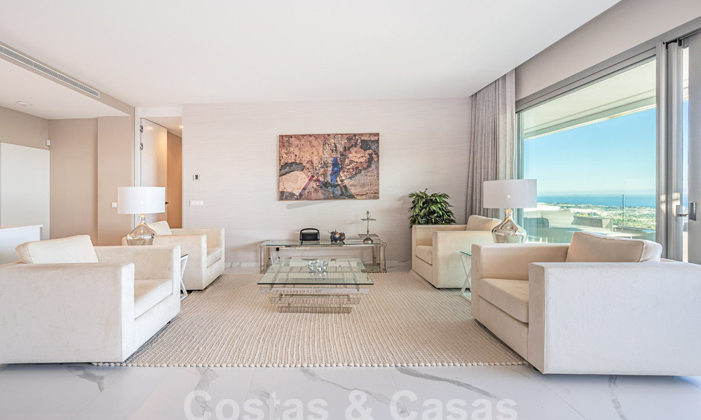 Appartement de charme à vendre avec vue panoramique sur la mer, dans un complexe fermé sur les colline s de Marbella - Benahavis 57744