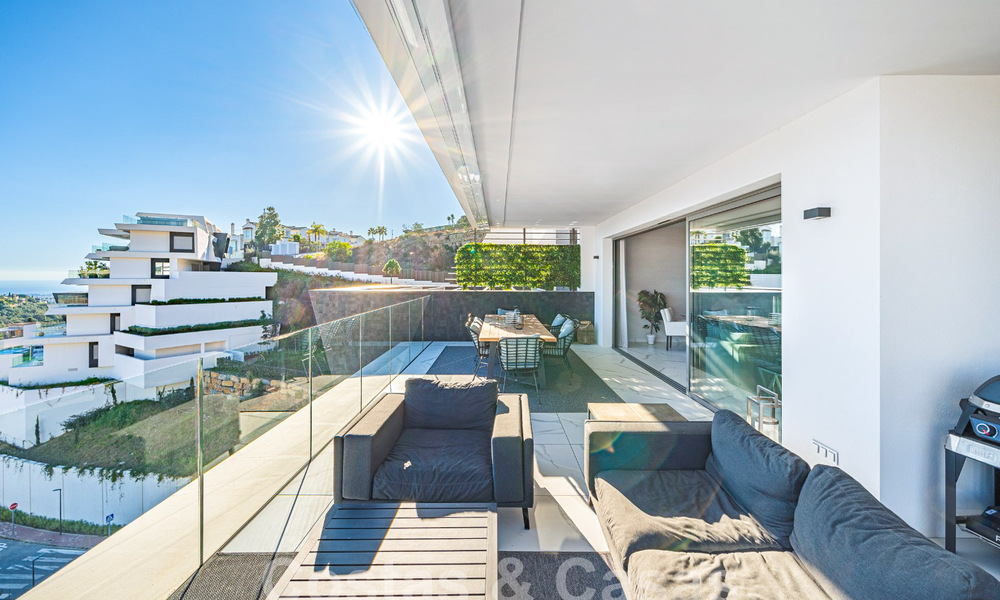 Appartement de charme à vendre avec vue panoramique sur la mer, dans un complexe fermé sur les colline s de Marbella - Benahavis 57768