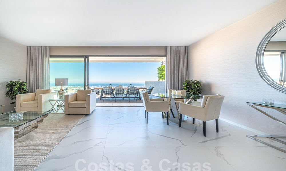 Appartement de charme à vendre avec vue panoramique sur la mer, dans un complexe fermé sur les colline s de Marbella - Benahavis 57772