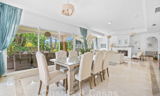 Villa de luxe de style espagnol classique à vendre dans le complexe golfique protégé de La Quinta, Marbella - Benahavis 58258 