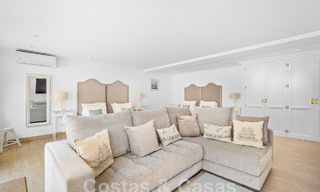 Villa de luxe de style espagnol classique à vendre dans le complexe golfique protégé de La Quinta, Marbella - Benahavis 58271 