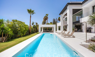 Villa moderne de luxe à vendre à deux pas de la plage et de toutes les commodités à San Pedro, Marbella 58684 