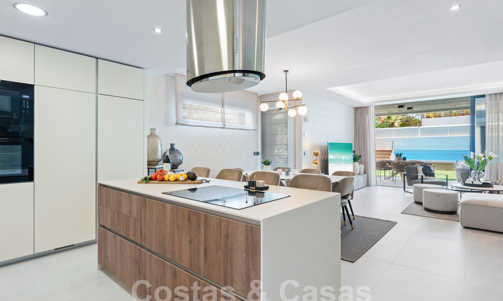 Villa moderniste à vendre à deux pas de la plage près de Puerto Banus à Marbella 58949