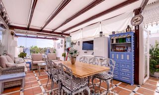 Penthouse à vendre avec solarium et vue à 360°, à deux pas de la plage et du centre de Puerto Banus, Marbella 59044 