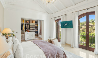 Villa méditerranéenne de luxe à vendre dans une communauté fermée à El Madroñal, Marbella - Benahavis 59513 