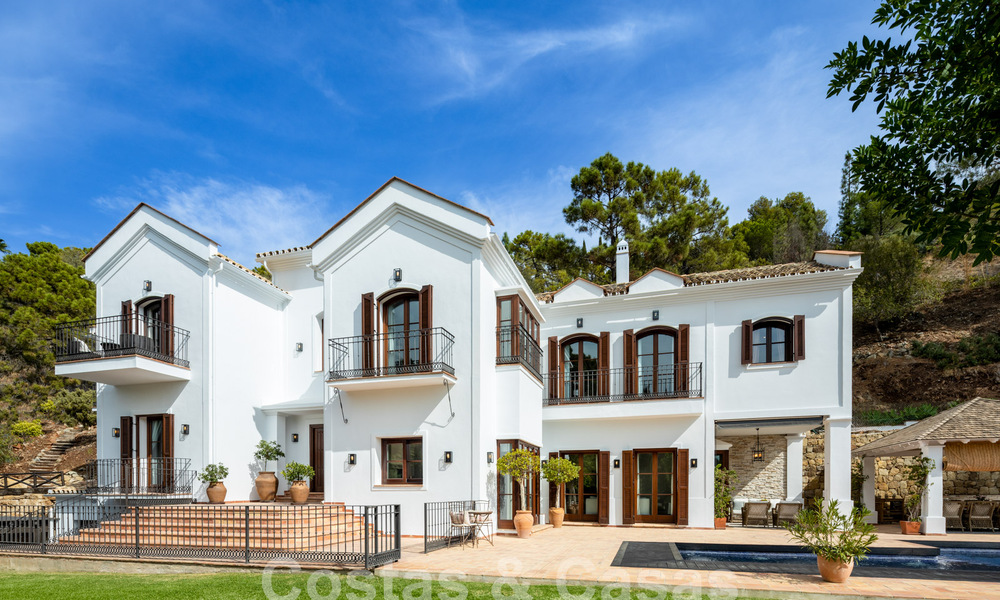 Villa méditerranéenne de luxe à vendre dans une communauté fermée à El Madroñal, Marbella - Benahavis 59522