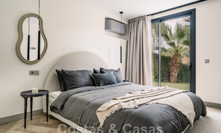 Villa de luxe rénovée de caractère avec vue sur la mer dans une communauté fermée à vendre à Nueva Andalucia, Marbella 60008 