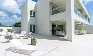 Développement exclusif d'appartements neufs en front de golf à vendre à San Roque, Costa del Sol 60298 