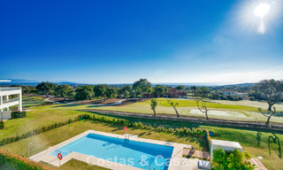 Développement exclusif d'appartements neufs en front de golf à vendre à San Roque, Costa del Sol 60334 