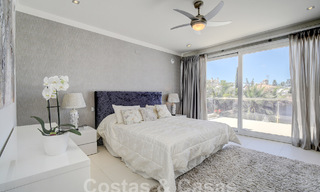 Villa de luxe moderne à vendre avec vue sur le golf à Nueva Andalucia, Marbella 60783 