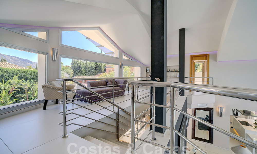 Villa de luxe moderne à vendre avec vue sur le golf à Nueva Andalucia, Marbella 60793