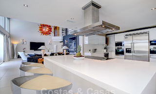 Villa de luxe moderne à vendre avec vue sur le golf à Nueva Andalucia, Marbella 60806 