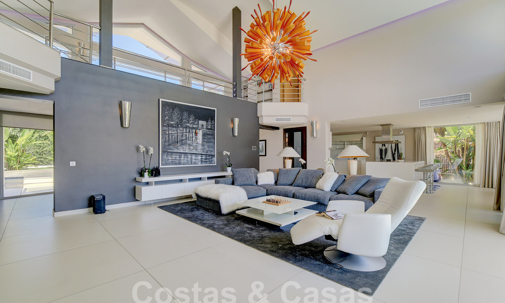 Villa de luxe moderne à vendre avec vue sur le golf à Nueva Andalucia, Marbella 60828