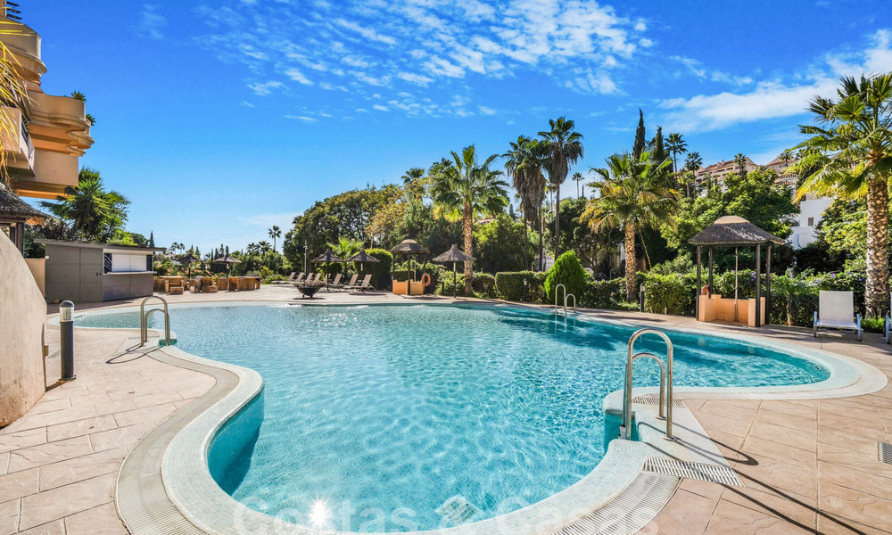 Penthouse de luxe à vendre avec vue sur la mer dans un complexe 5 étoiles à Nueva Andalucia, Marbella 60872