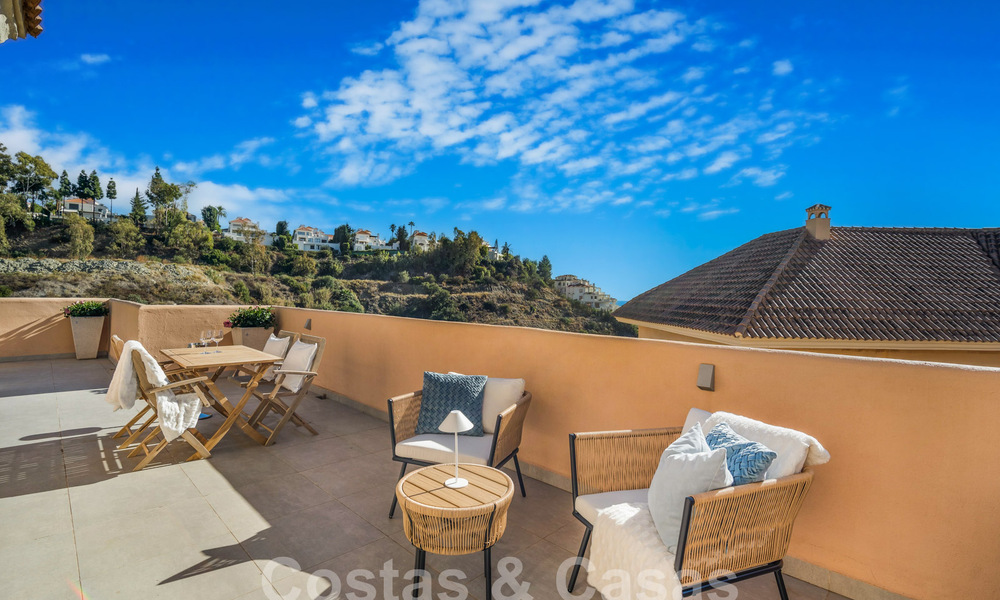 Penthouse de luxe à vendre avec vue sur la mer dans un complexe 5 étoiles à Nueva Andalucia, Marbella 60881