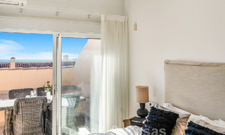 Penthouse de luxe à vendre avec vue sur la mer dans un complexe 5 étoiles à Nueva Andalucia, Marbella 60897 