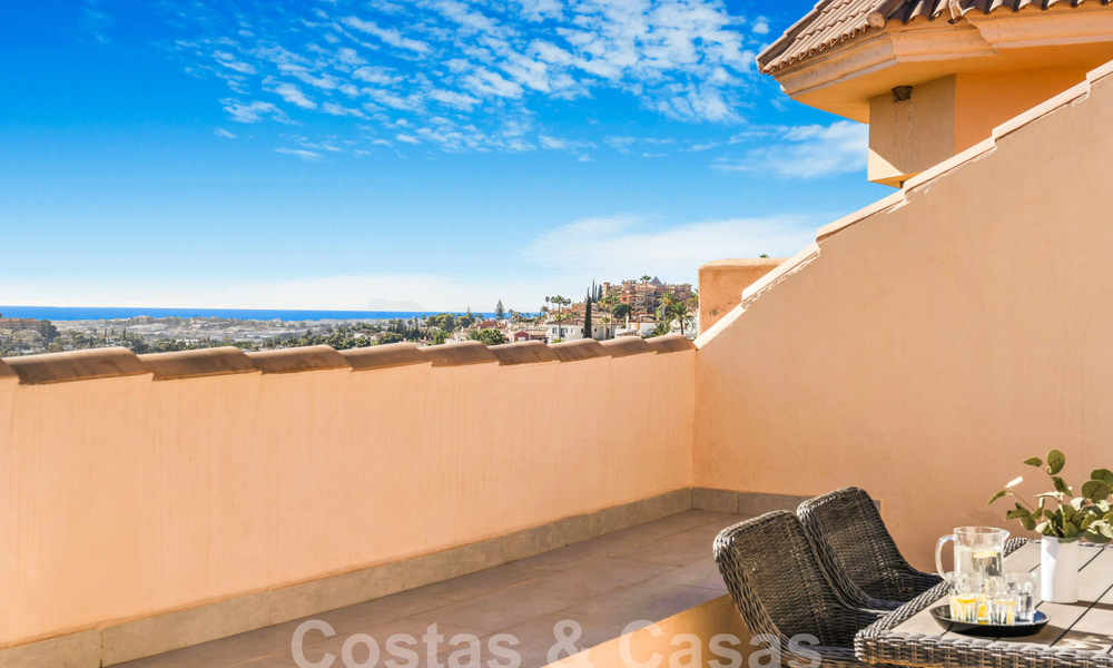 Penthouse de luxe à vendre avec vue sur la mer dans un complexe 5 étoiles à Nueva Andalucia, Marbella 60899