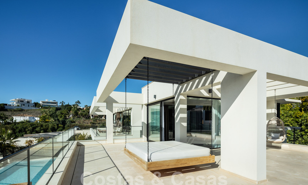Villa de luxe sophistiquée, prête à être emménagée, à vendre dans la vallée du golf de Nueva Andalucia, Marbella 61324