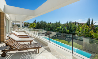 Villa de luxe sophistiquée, prête à être emménagée, à vendre dans la vallée du golf de Nueva Andalucia, Marbella 61326 
