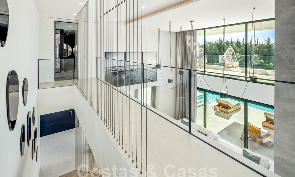 Villa de luxe sophistiquée, prête à être emménagée, à vendre dans la vallée du golf de Nueva Andalucia, Marbella 61327