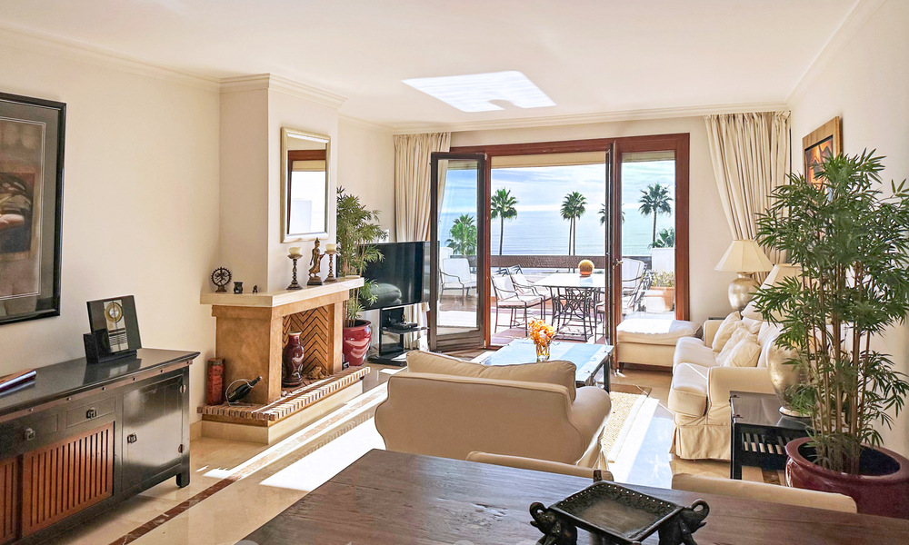 Spacieux penthouse à vendre dans un complexe de plage fermé avec vue imprenable sur la mer sur le nouveau Golden Mile, Marbella - Estepona 61417