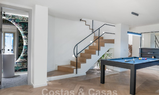Maison de ville luxueusement rénovée à vendre dans un quartier résidentiel privilégié du Golden Mile de Marbella 61609 