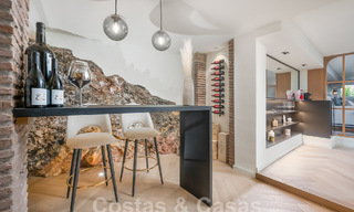 Maison de ville luxueusement rénovée à vendre dans un quartier résidentiel privilégié du Golden Mile de Marbella 61622 