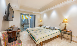 Luxueux appartement à vendre avec vue panoramique sur la mer dans une urbanisation fermée sur le Golden Mile, Marbella 61734 