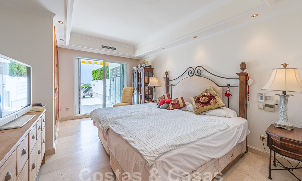 Luxueux appartement à vendre avec vue panoramique sur la mer dans une urbanisation fermée sur le Golden Mile, Marbella 61744