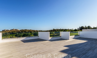 Nouveau développement de villas de luxe modernes à vendre, en front de golf avec vue sur la mer à Mijas, Costa del Sol 62454 